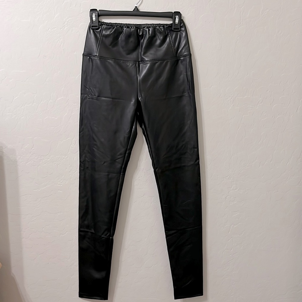 black malibu bum leather pants